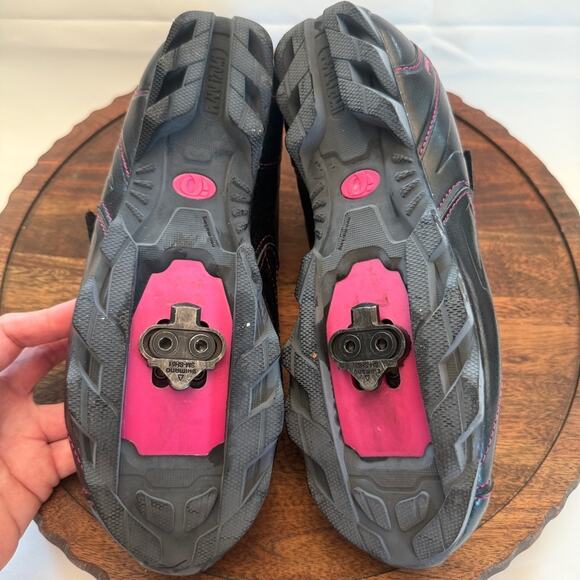 Pearl Izumi Women’s All-Road Cycling Shoes EUR 40 Black Pink SPD Cleats - Picture 7 of 10